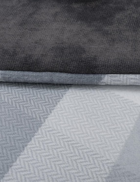 Cobertor Intima Hogar Silver Plaid Allure estampado geométrico
