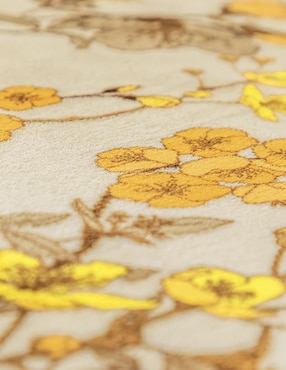 Cobertor Intima Hogar Floral Golden Sunshine estampado floral