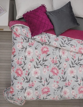 Cobertor Intima Hogar Cielo Amarena estampado floral