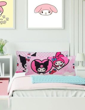 Almohada Providencia Kuromi y My Melody jumbo firmeza media