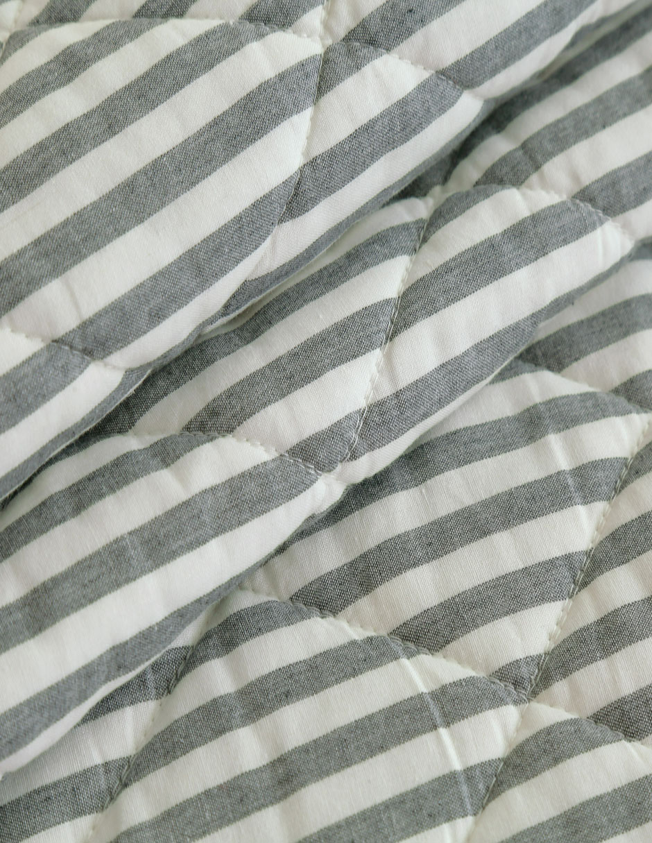 Gris